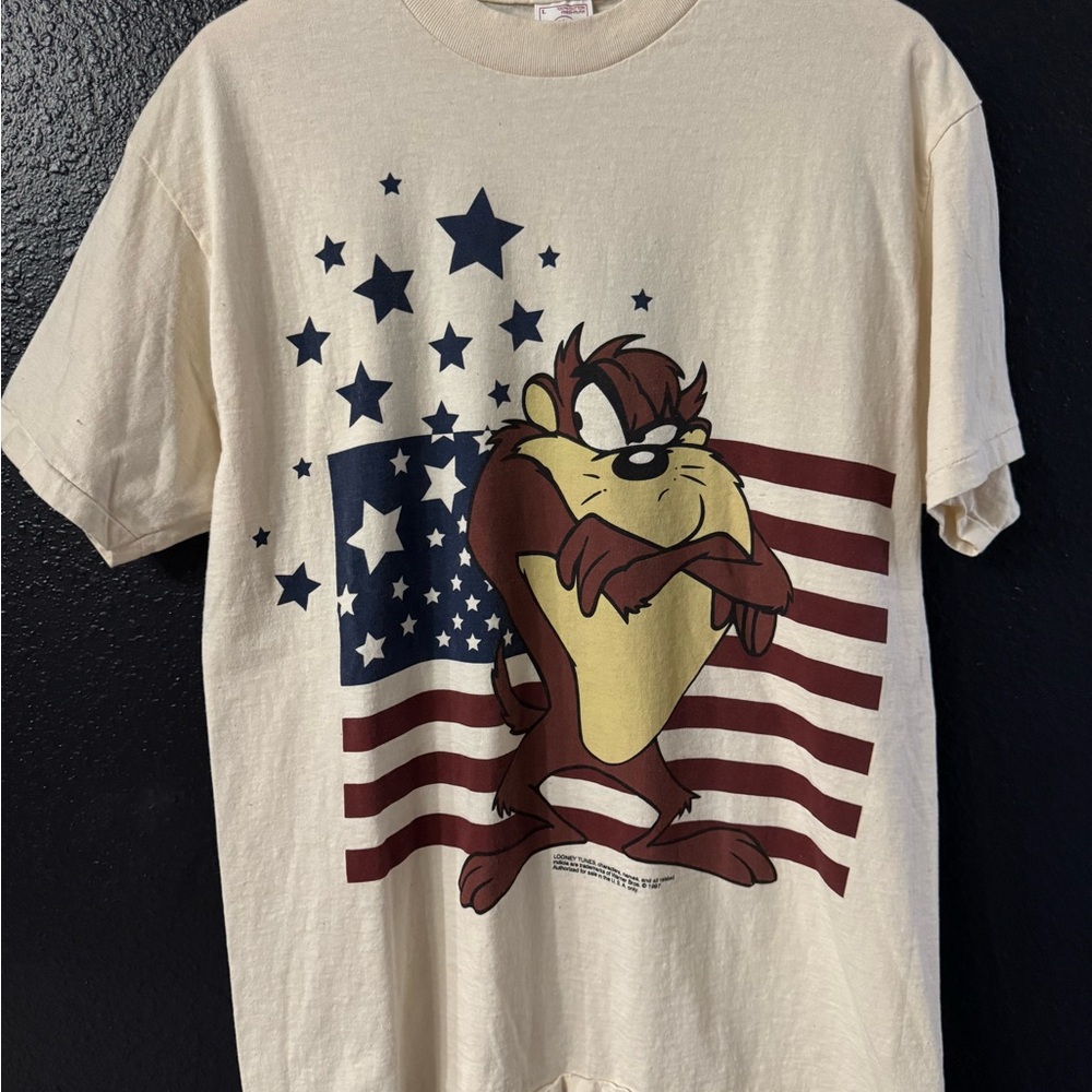 Vintage 90s Looney Tunes Taz Graphic Tee - Cream with Americana Print